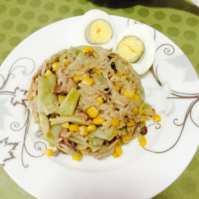 喷香排骨焖饭（爆好吃）