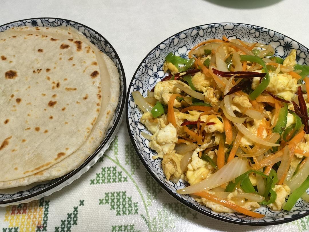 春饼的做法（北方习俗吃的摊春饼）