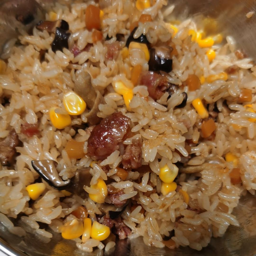 懒人必备～电饭煲腊肠焖饭