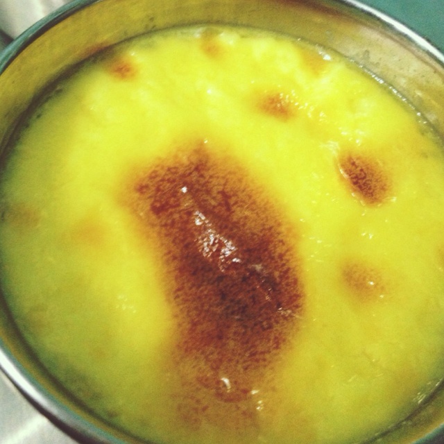 Crèmebrulée。法式烤布雷。焦糖布丁。