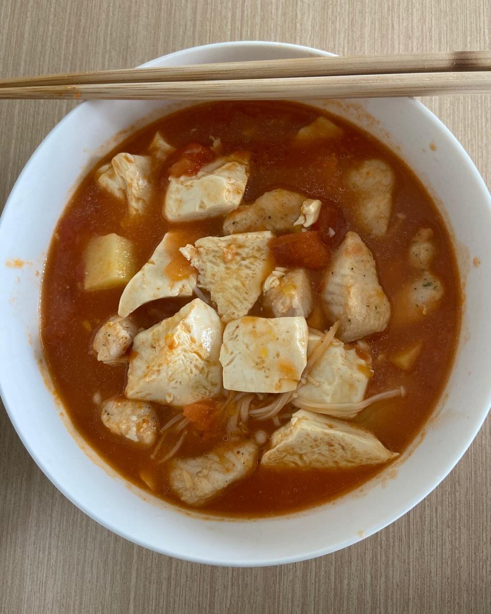 番茄锅酸汤龙利鱼