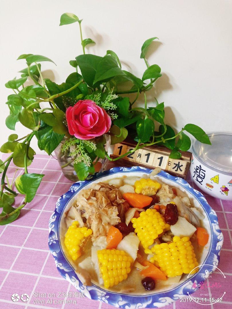 玉米山药炖排骨