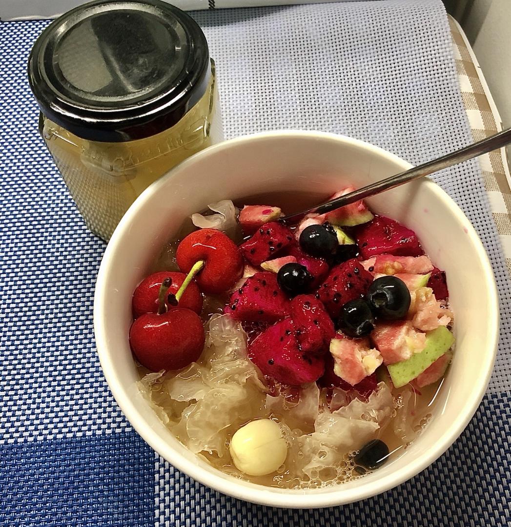 红枣银耳莲子羹