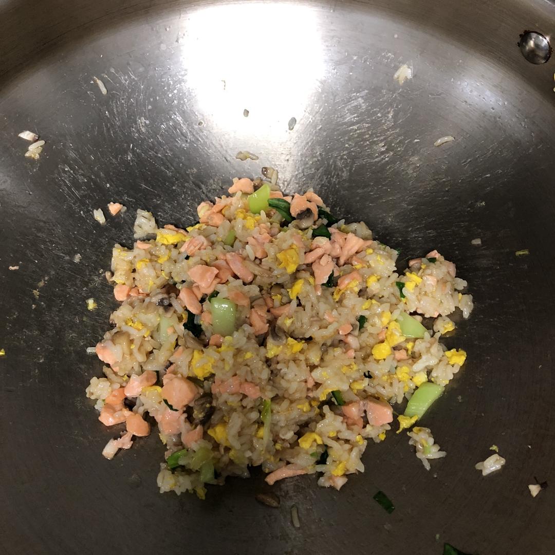 三文鱼炒饭