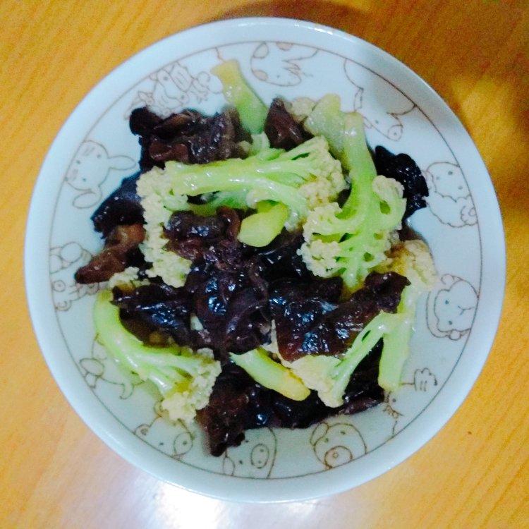 花菜炒木耳