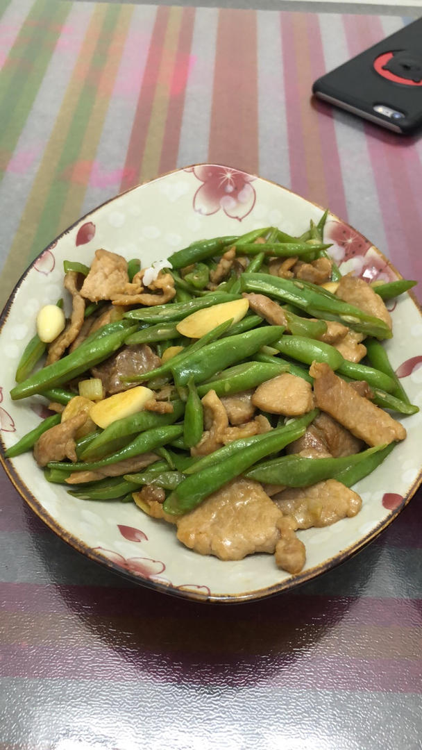 炒肉就得嫩—豆角炒肉（四季豆）
