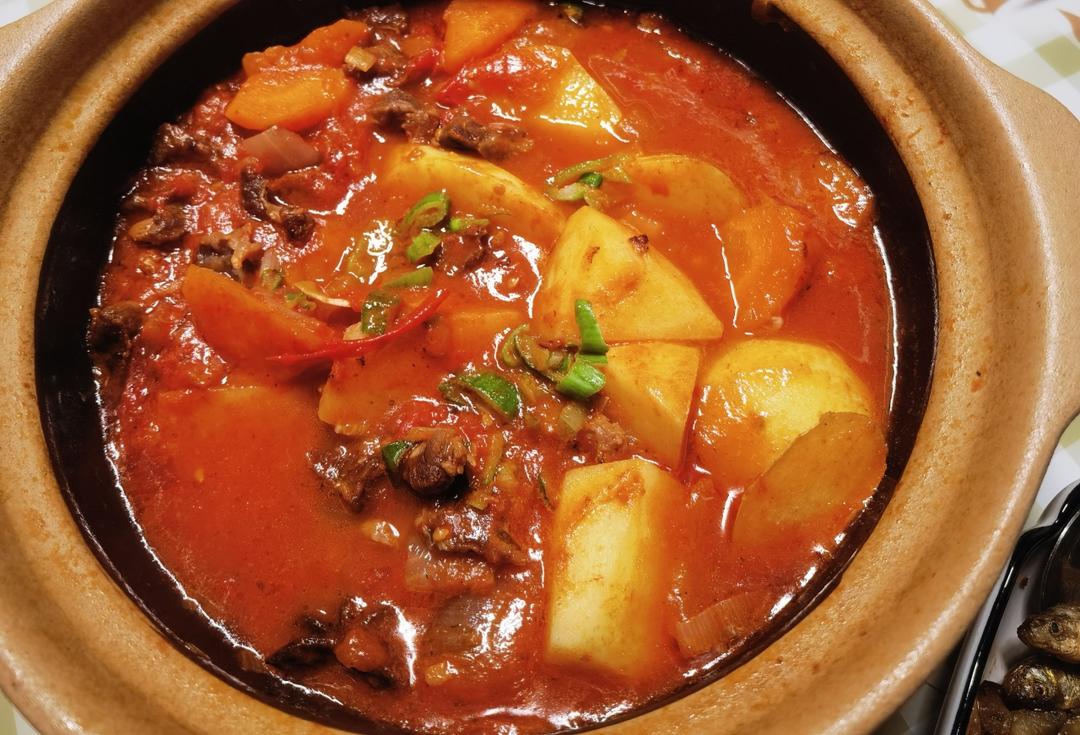 番茄土豆炖牛腩
