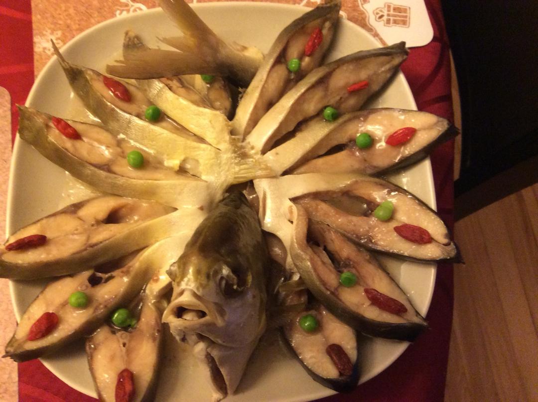 孔雀开屏清蒸鱼