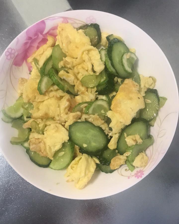 黄瓜炒鸡蛋