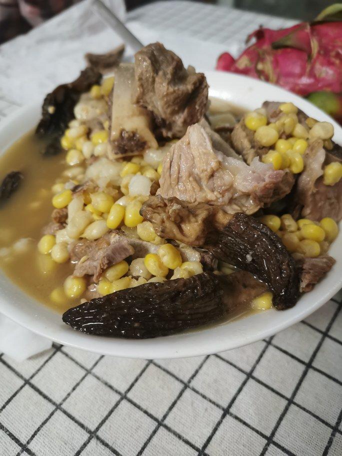 山药玉米排骨汤