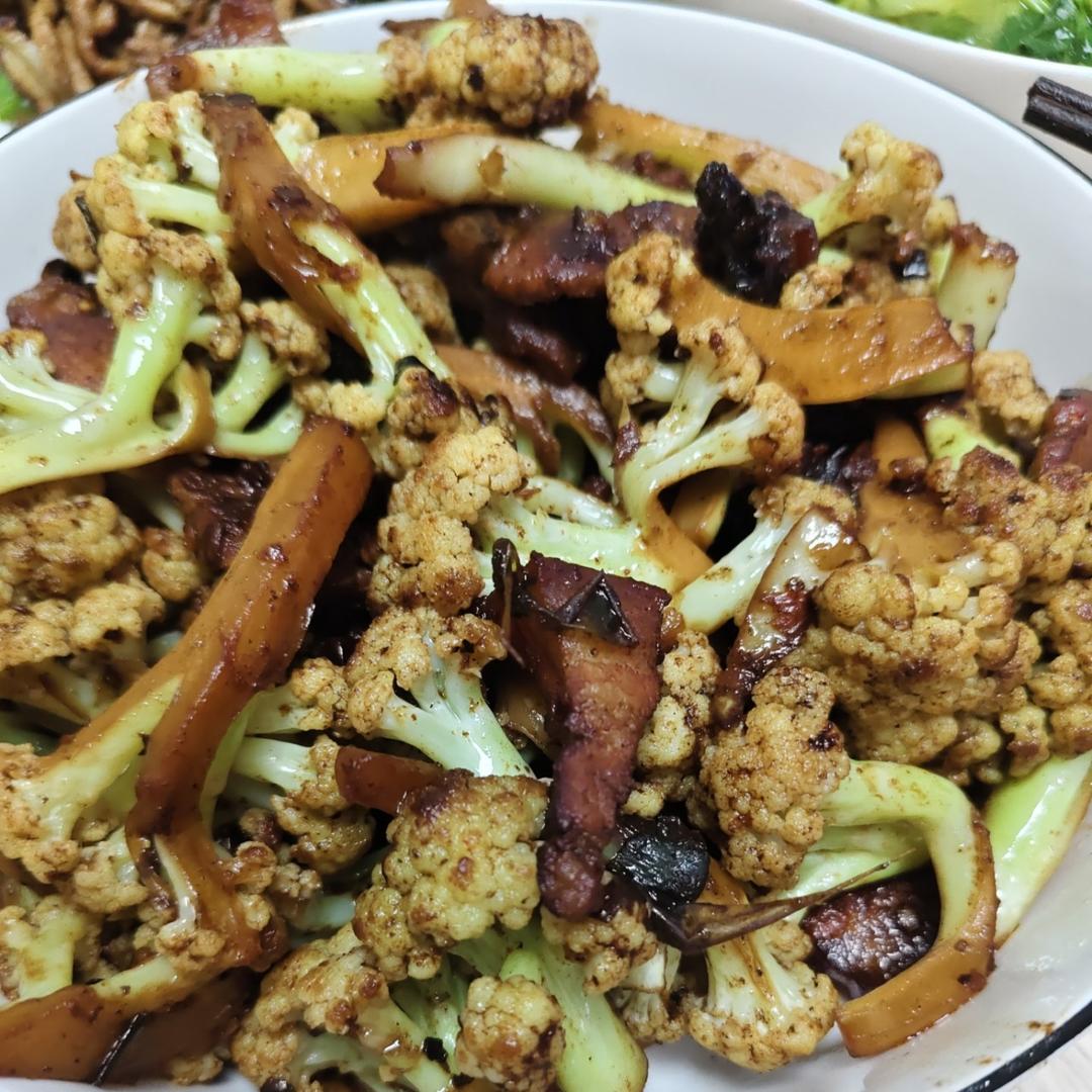 干煸菜花（花菜炒肉）