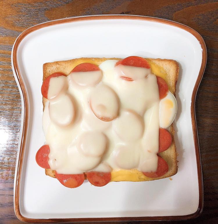 芝士鸡蛋火腿面包片