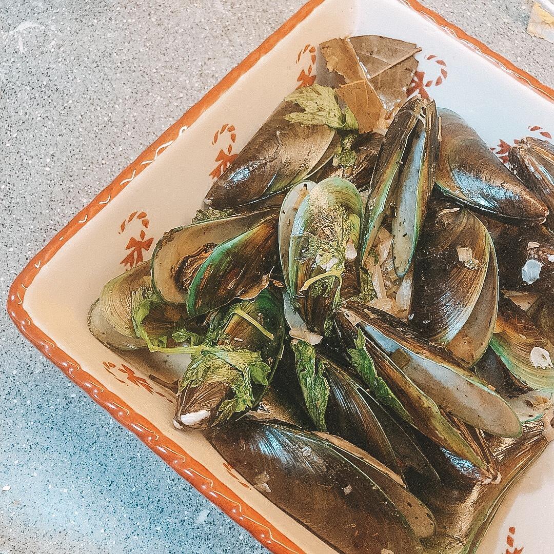 【终极烹饪课程】芹菜辣椒炒青口