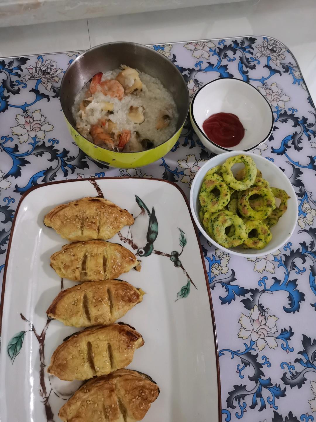 苹果派（超快手）菠萝派、香蕉派、红豆派