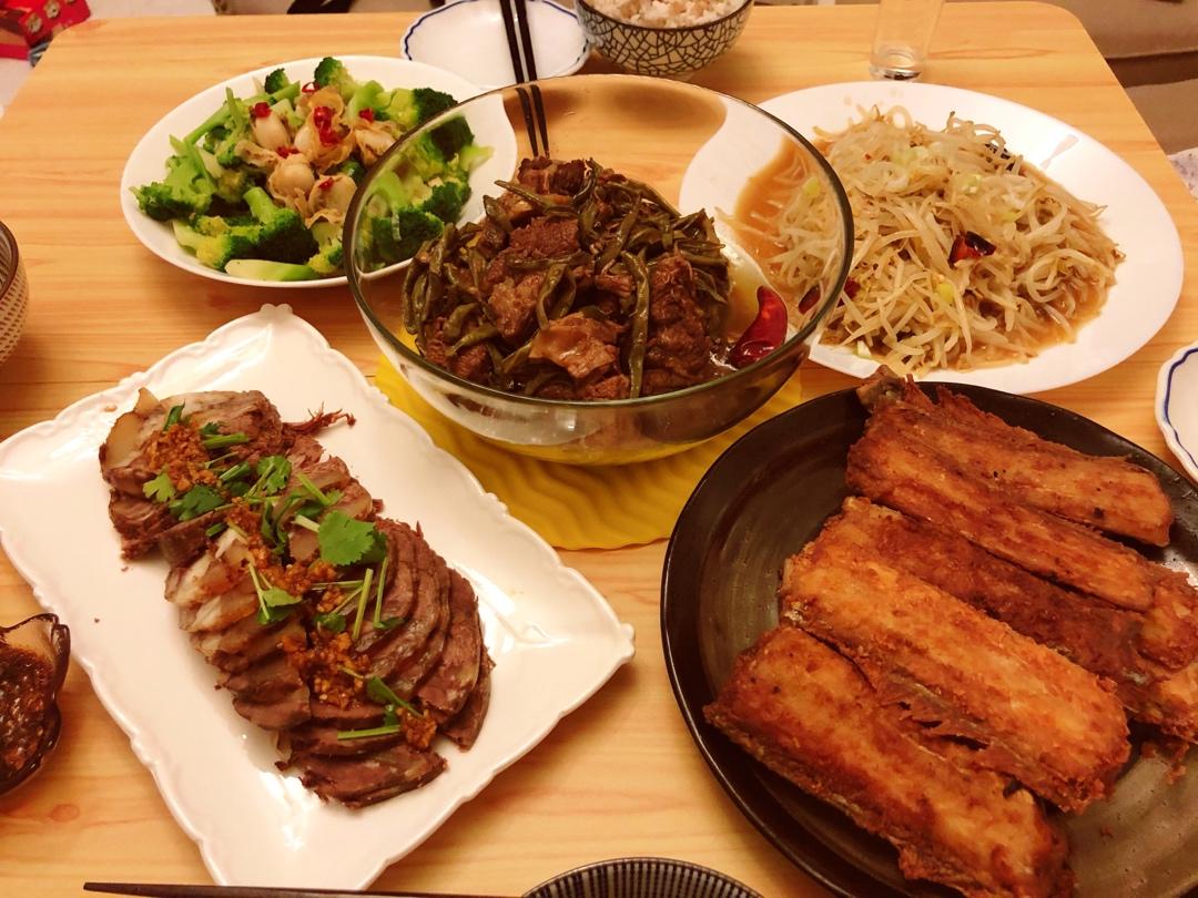 记录我们的晚餐ϵ( 'Θ' )϶