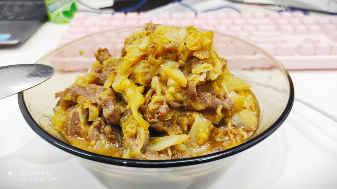 日式风味卷心菜炒肥牛