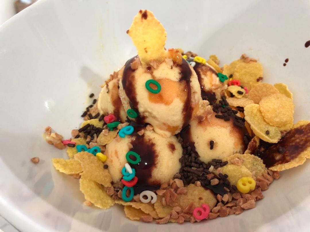 芒果酸奶冰淇淋