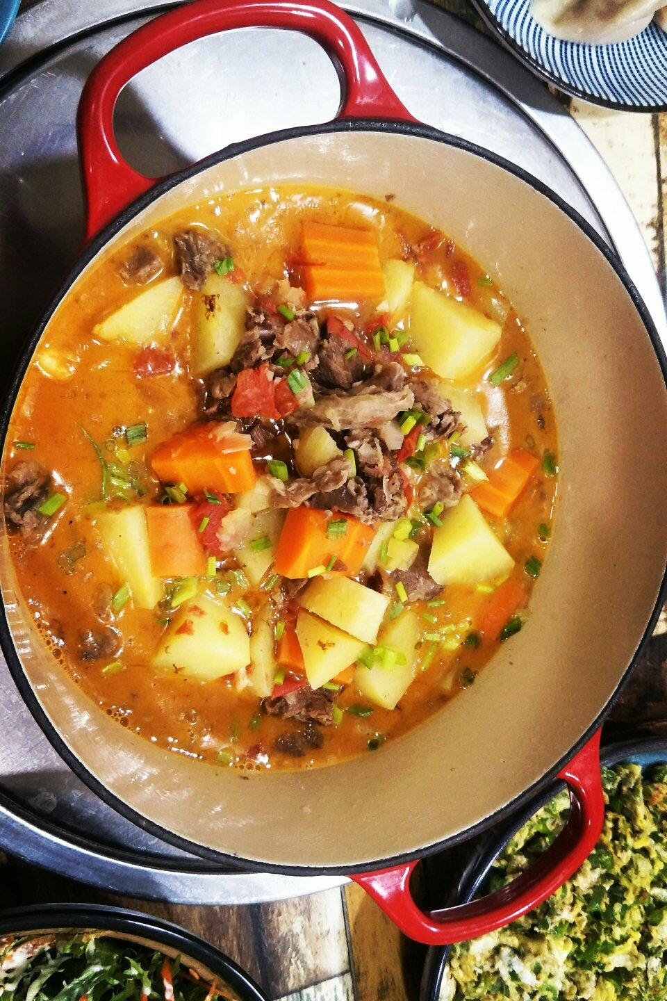 番茄土豆炖牛腩