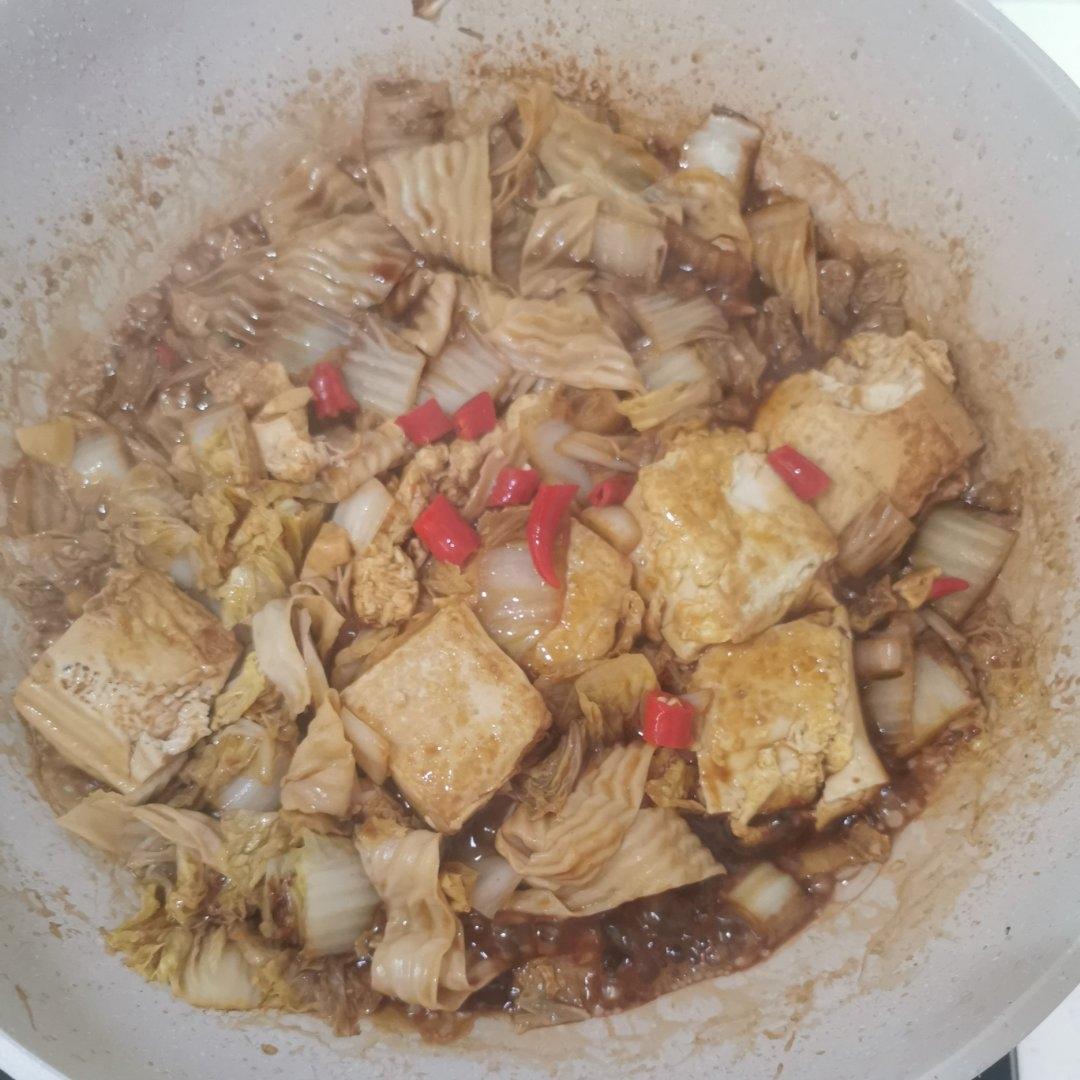 暖乎乎的娃娃菜烧豆腐，最适合转凉的天暖胃