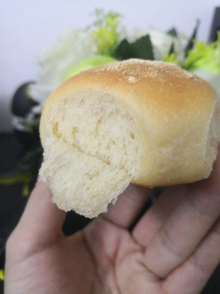 黄豆粉面包