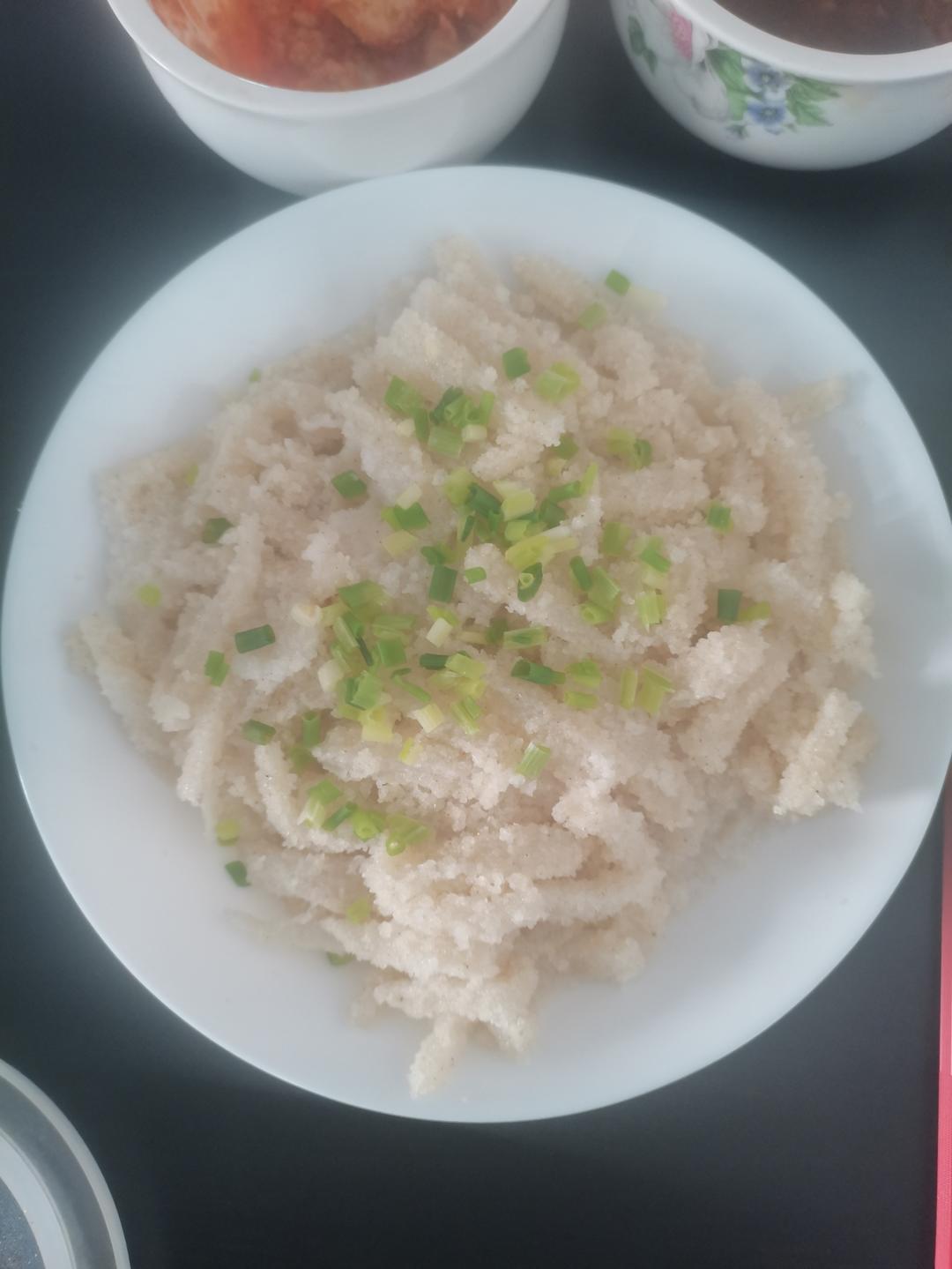 简单健康好吃的--蒸萝卜丝