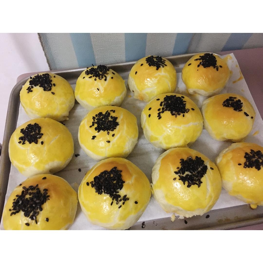 蛋黄酥