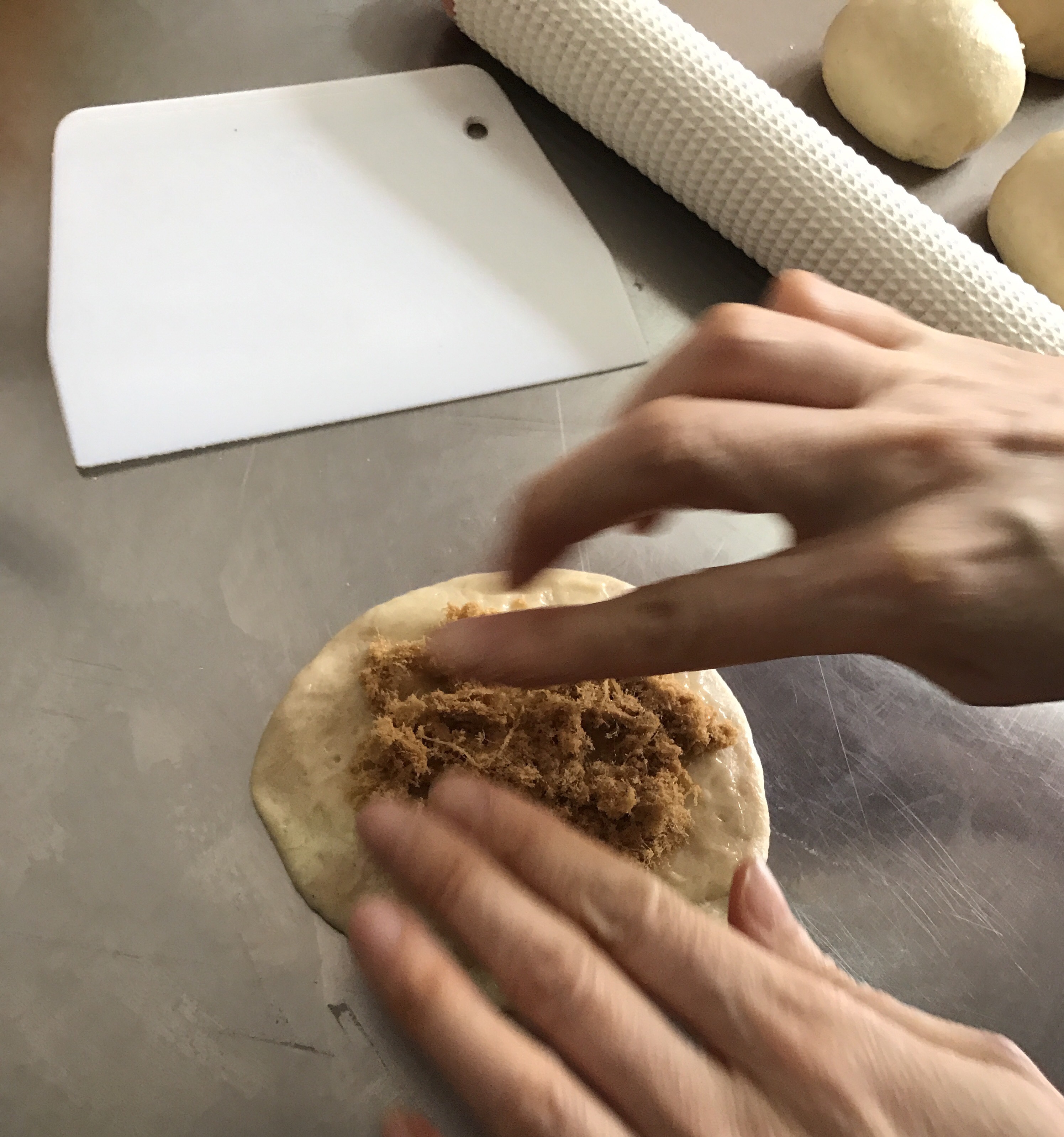 手撕肉松小贝面包的做法 步骤4