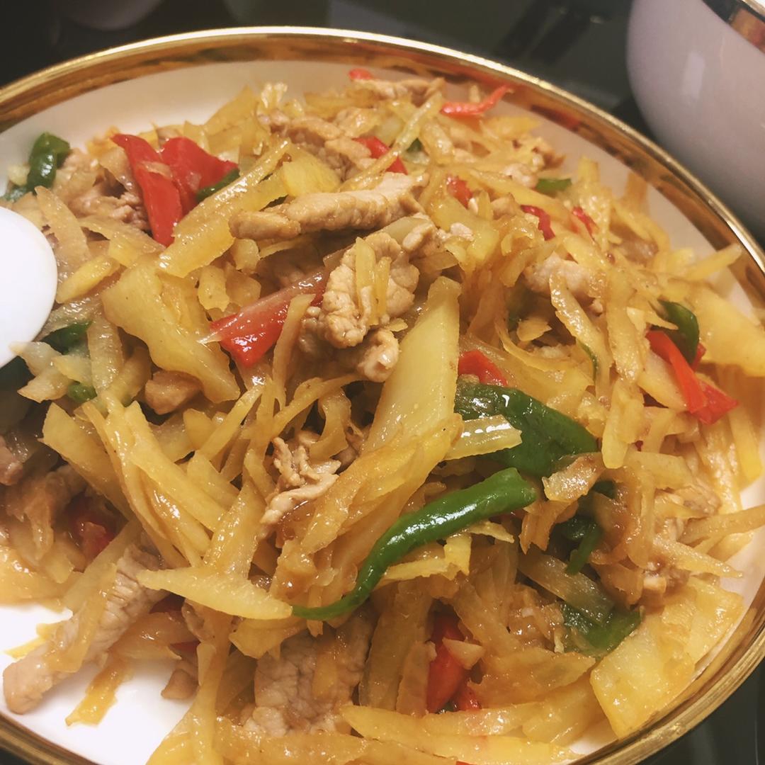 青红椒土豆丝炒肉（简单快手超级下饭）