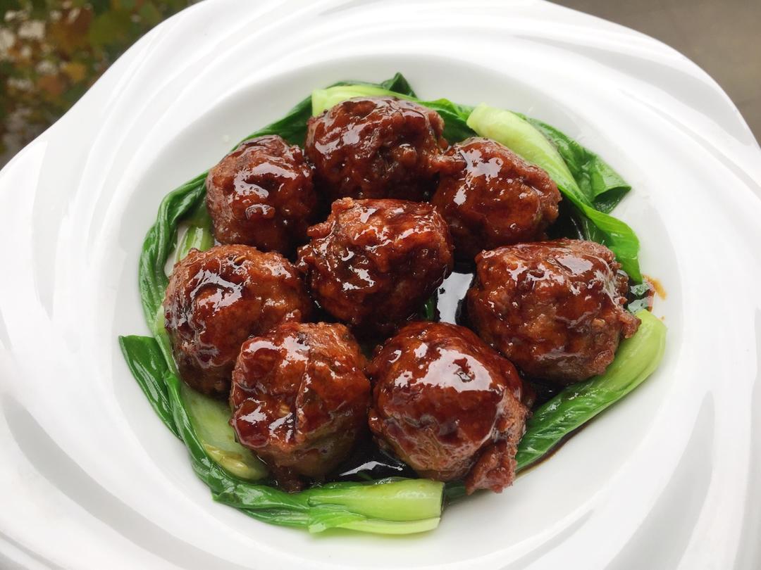 红烧肉丸