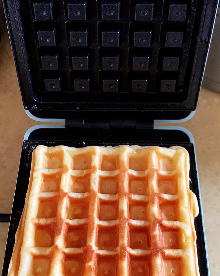 5分钟外脆内软！低糖华夫饼（酵母版）