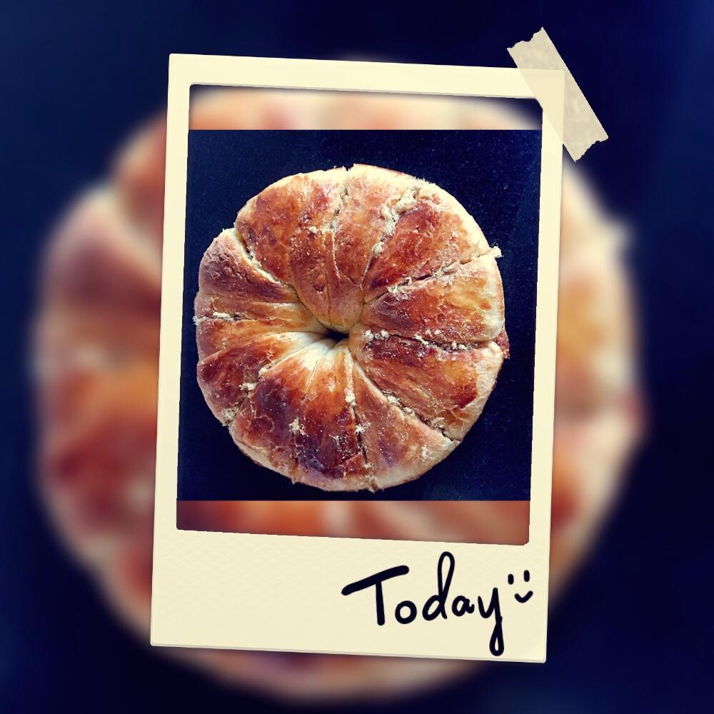 肉松奶酪花环面包