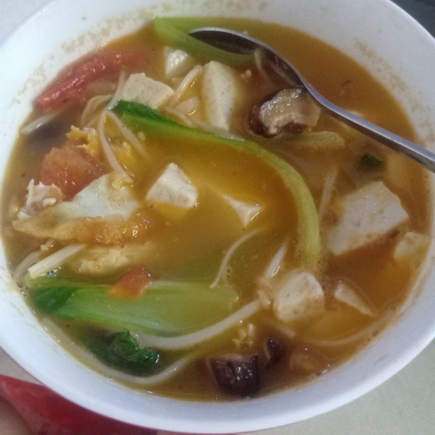 西红柿菌菇豆腐汤
