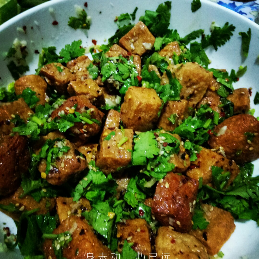 假装路边摊臭豆腐