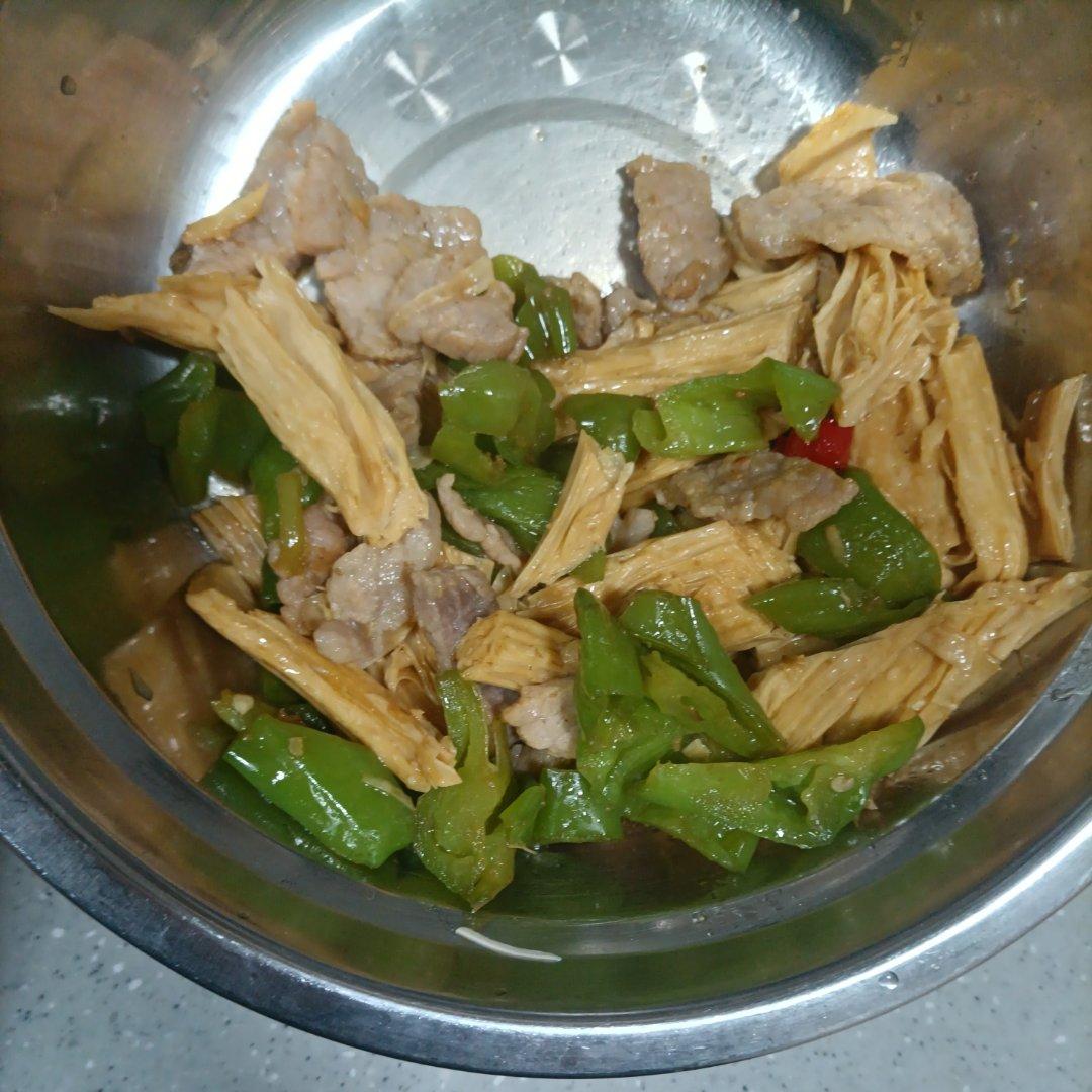 青椒腐竹炒肉