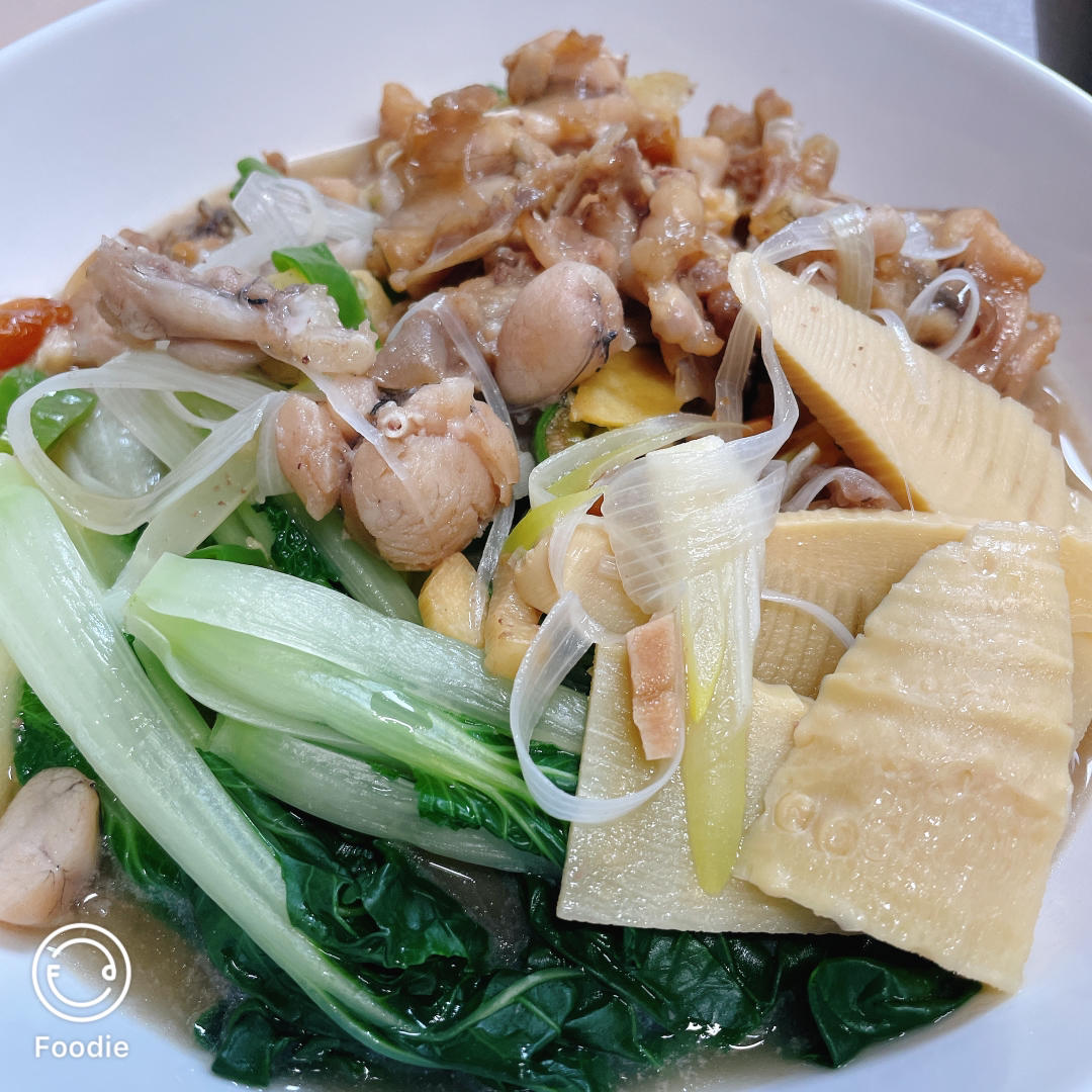 哈灵面馆的牛蛙面or饭浇头