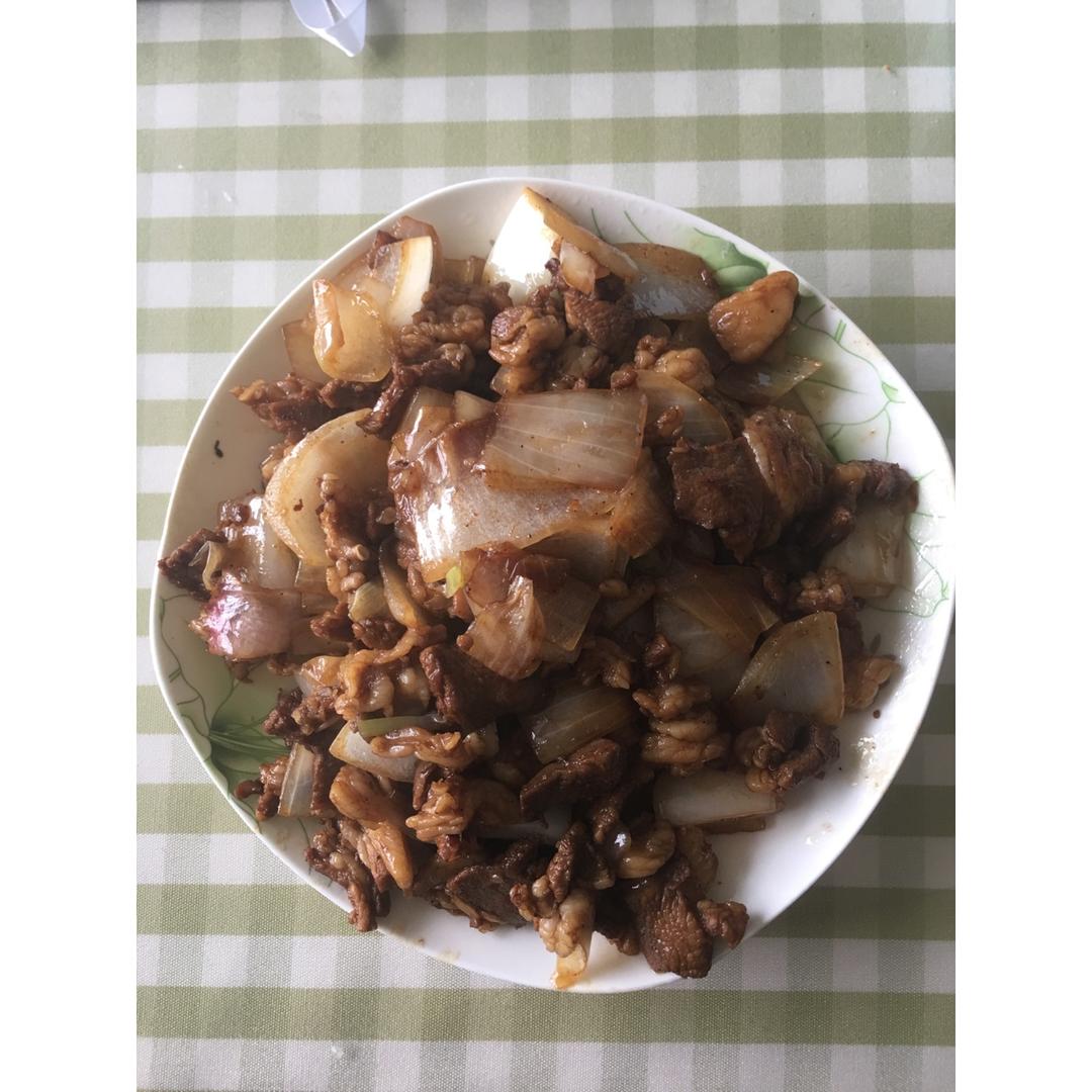 洋葱炒羊肉
