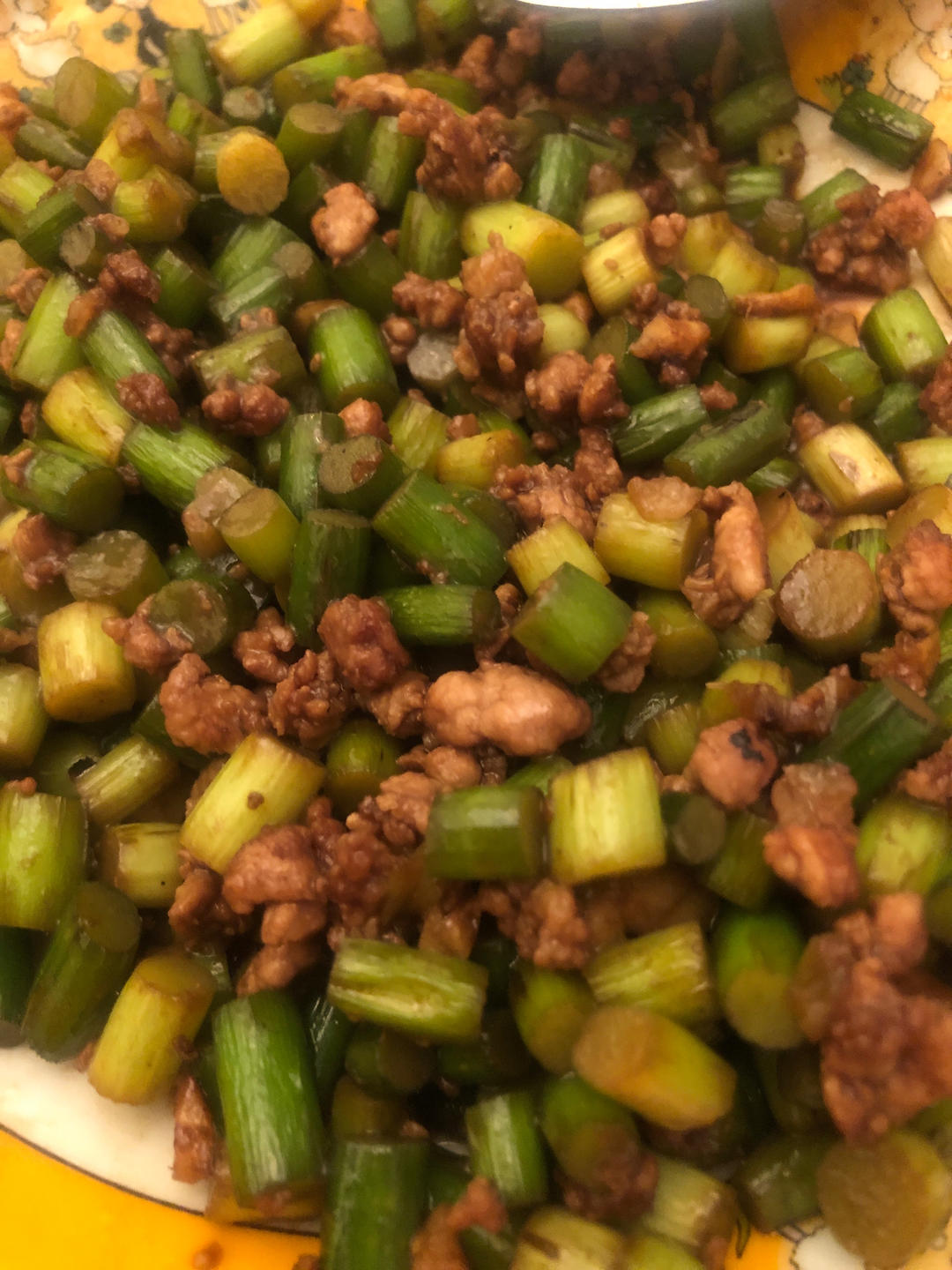 蒜苔炒肉末，三碗米饭都不够吃