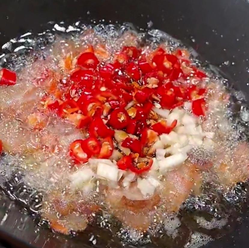 炒萵筍的做法 步驟4