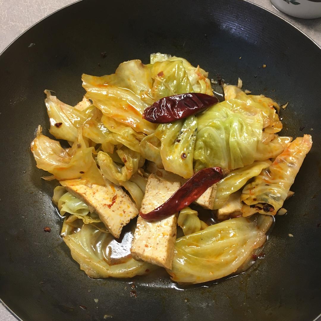圆包菜豆干