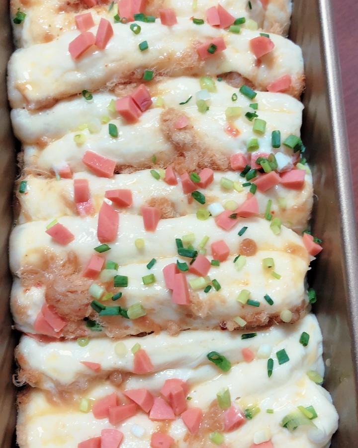 手撕肉松面包