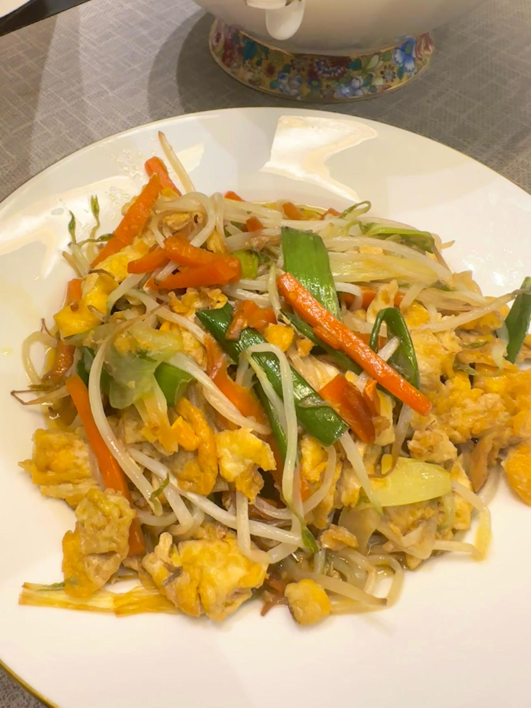 鲜香爽脆炒豆芽