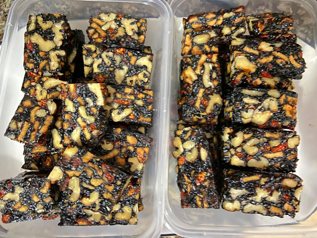 阿胶糕（固元膏）