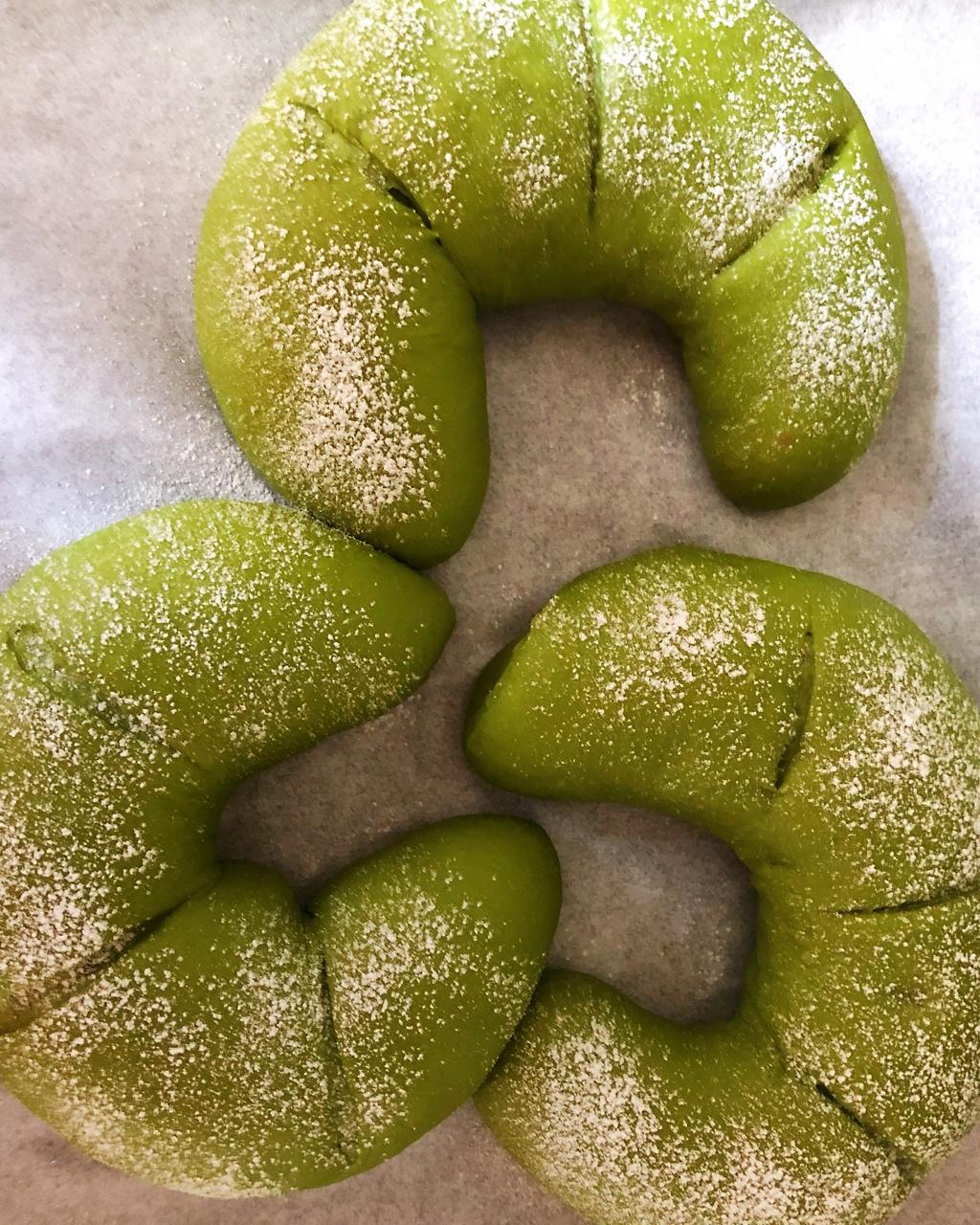 抹茶麻薯红豆软欧包