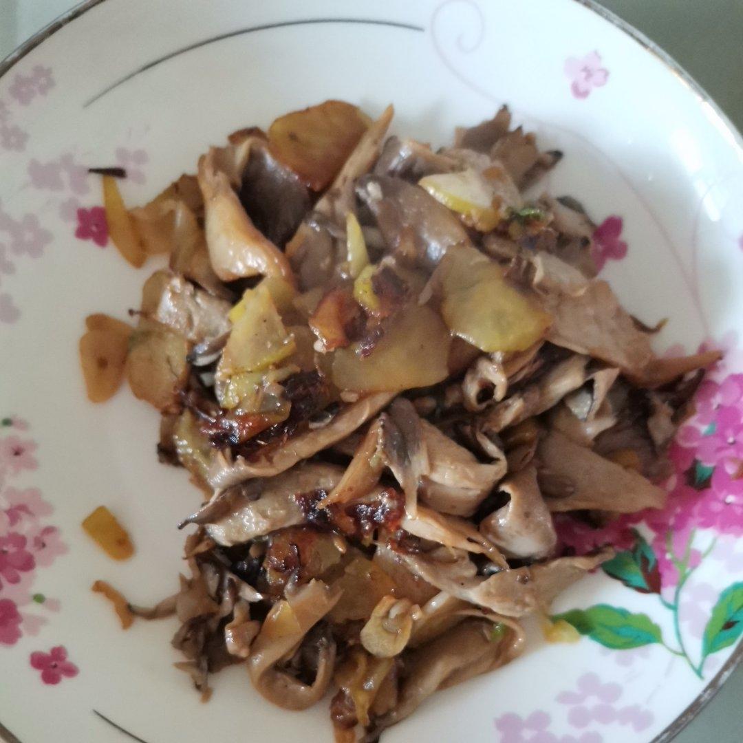 蘑菇炒肉