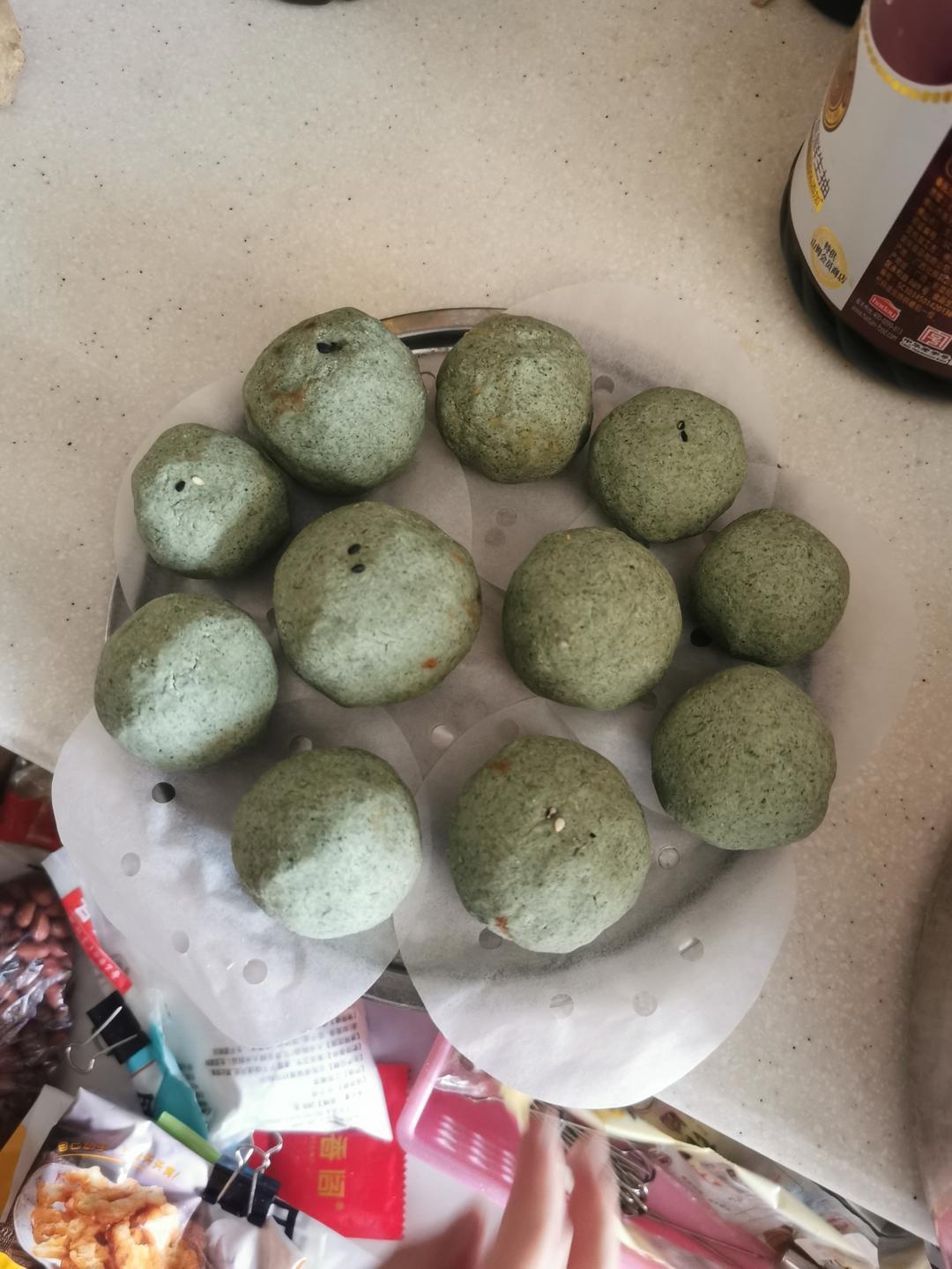 清明必吃的艾草青团