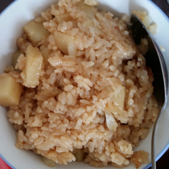 秘制土豆焖饭
