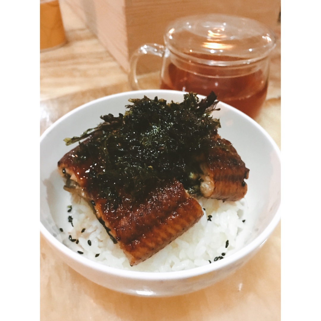 超简单的鳗鱼饭——一边吃一边看柯南吧～