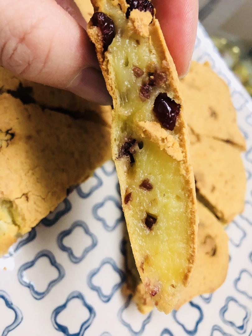 无需揉面‼️只要拌一拌就能做酥掉渣‼️好吃到爆的蔓越莓烤年糕‼