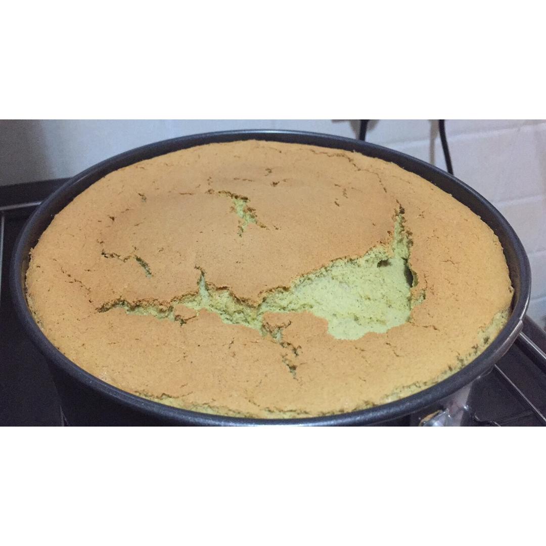 烤箱做蛋糕（戚风蛋糕的做法）