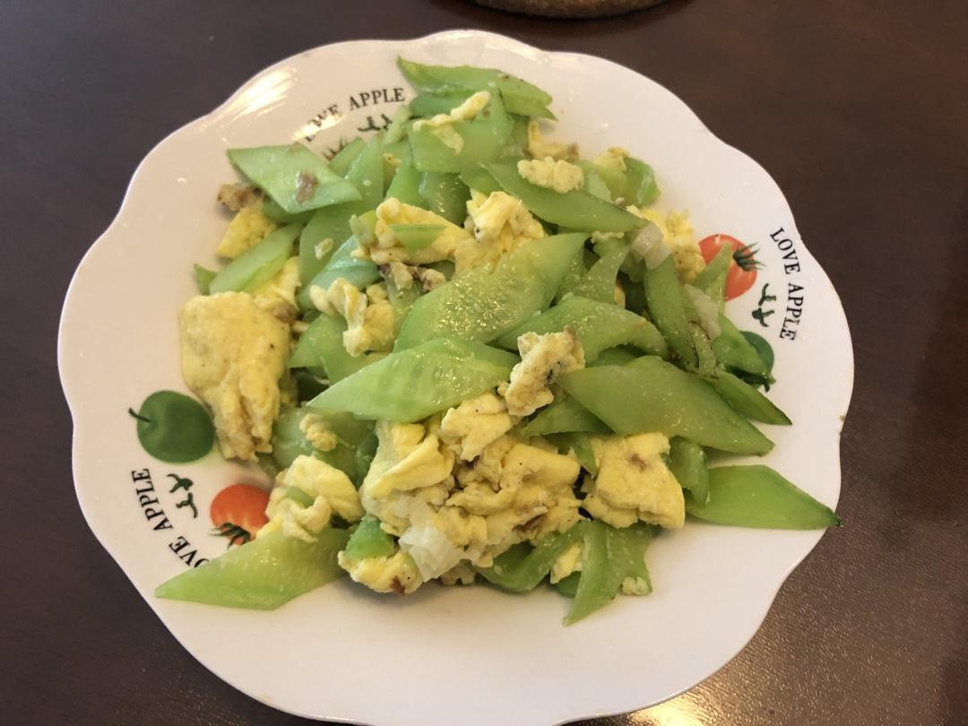 黄瓜炒鸡蛋